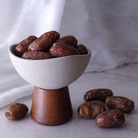 كاس فخار • قاعدة خشب • توصيل مجاني كركوك