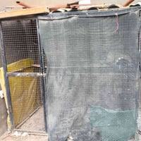 قفص ٧٠ • ديكور