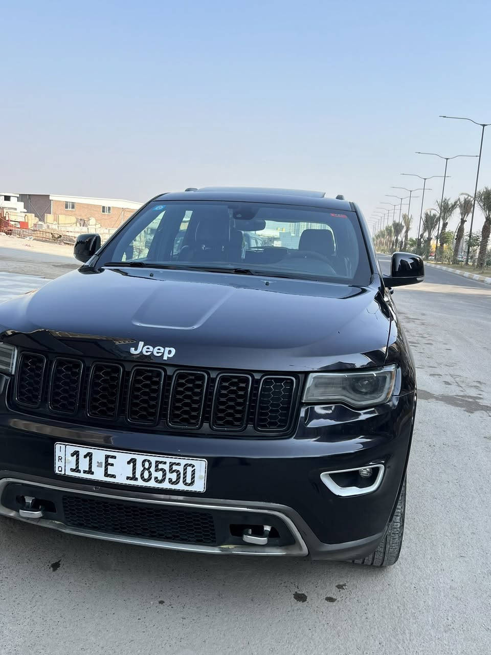 السلام عليكم جيب شيروكي موديل 18وارد امريكي فول 1/1اعلى مواصفات مكينه 3600 كفاله مكينه كير تخم تاير باتري جديد 3قطع صبغ  بدون تبديل وطارف جاملغ كلير بغداد باسمي تحويل مباشر  سعر 196 مكاني بغداد حي الجهاد ***********
