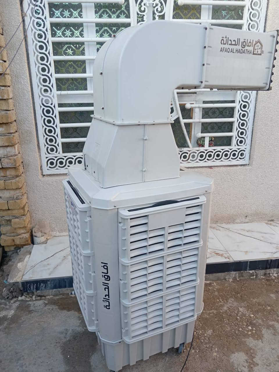 السلام عليكم كونفيره شغاله نظيفه استعمال قليل ***********
