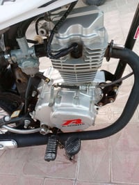 دراجه للبيع مكينه مفتوحه بس ولفات مكاني ناصريه مركز مستعجل علئ بيعتهه....