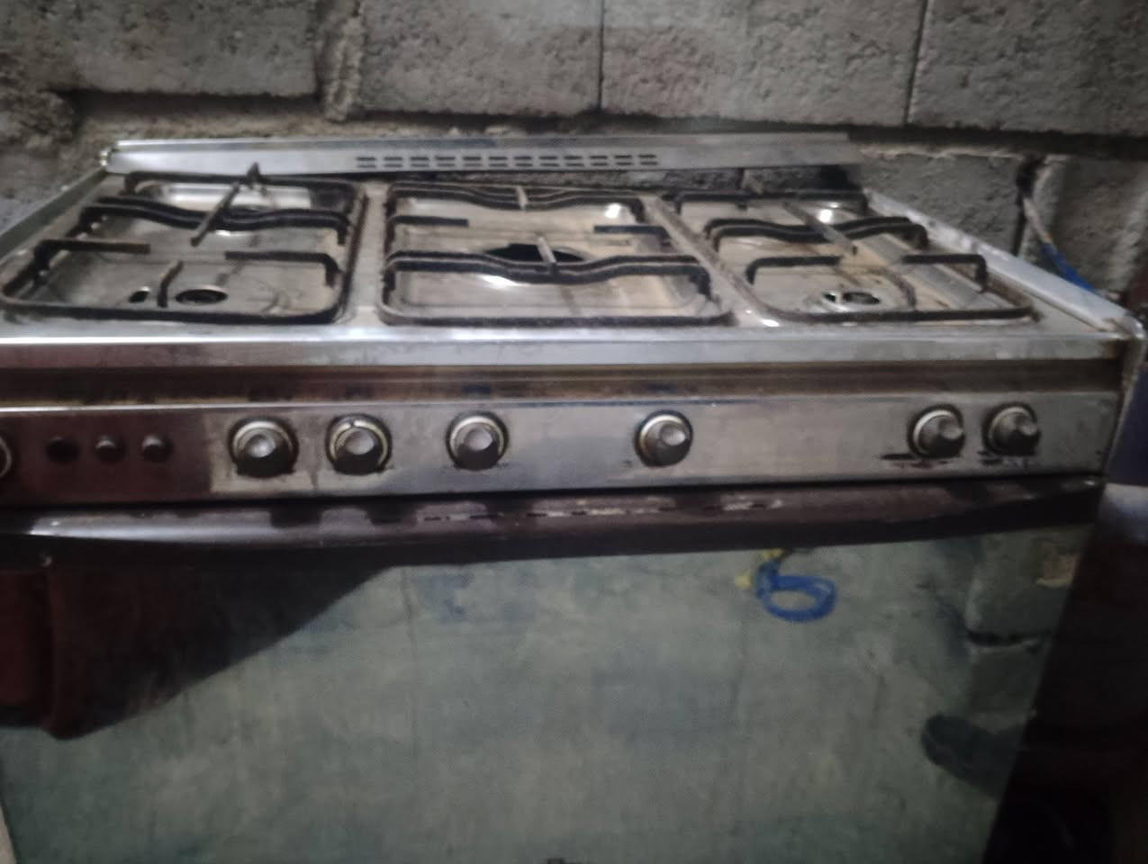 طباخ كريازي مصري ستيل يريد ترتيب سعر مناسب جدا لاتصال ***********
