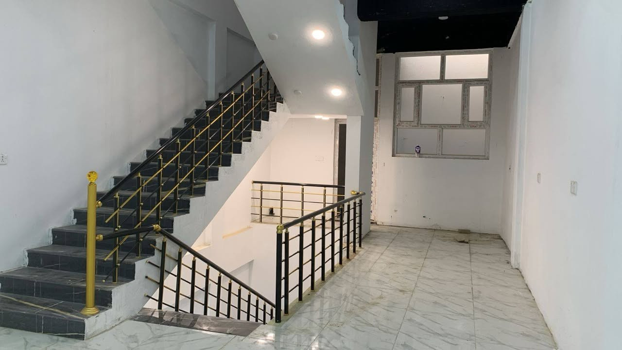 السلام عليكم  عمارة  100 متر للايجار وجه 5 ونزال 20
العمارة طابقين كاملة 
موقع العمارة  التحرير الفلكة الاخيرة مقابيل سنتر التحرير مجاور الفلكة الاخيرة

للاستفسار الاتصال على الرقم

 ***********
