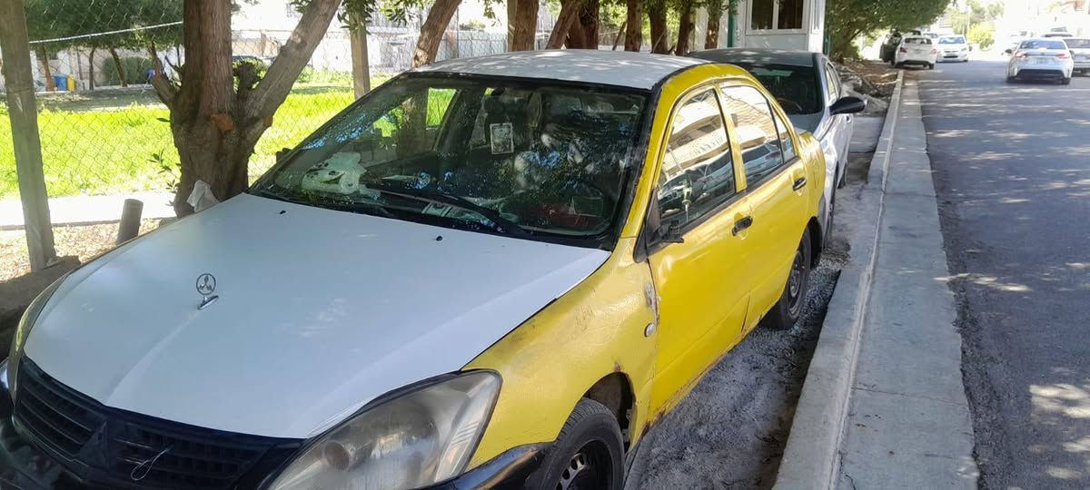 سياره للبيع أو مراوس 
رقم بغداد 
موديل 2010
بيه حافيه
مكان ديالى 
***********
