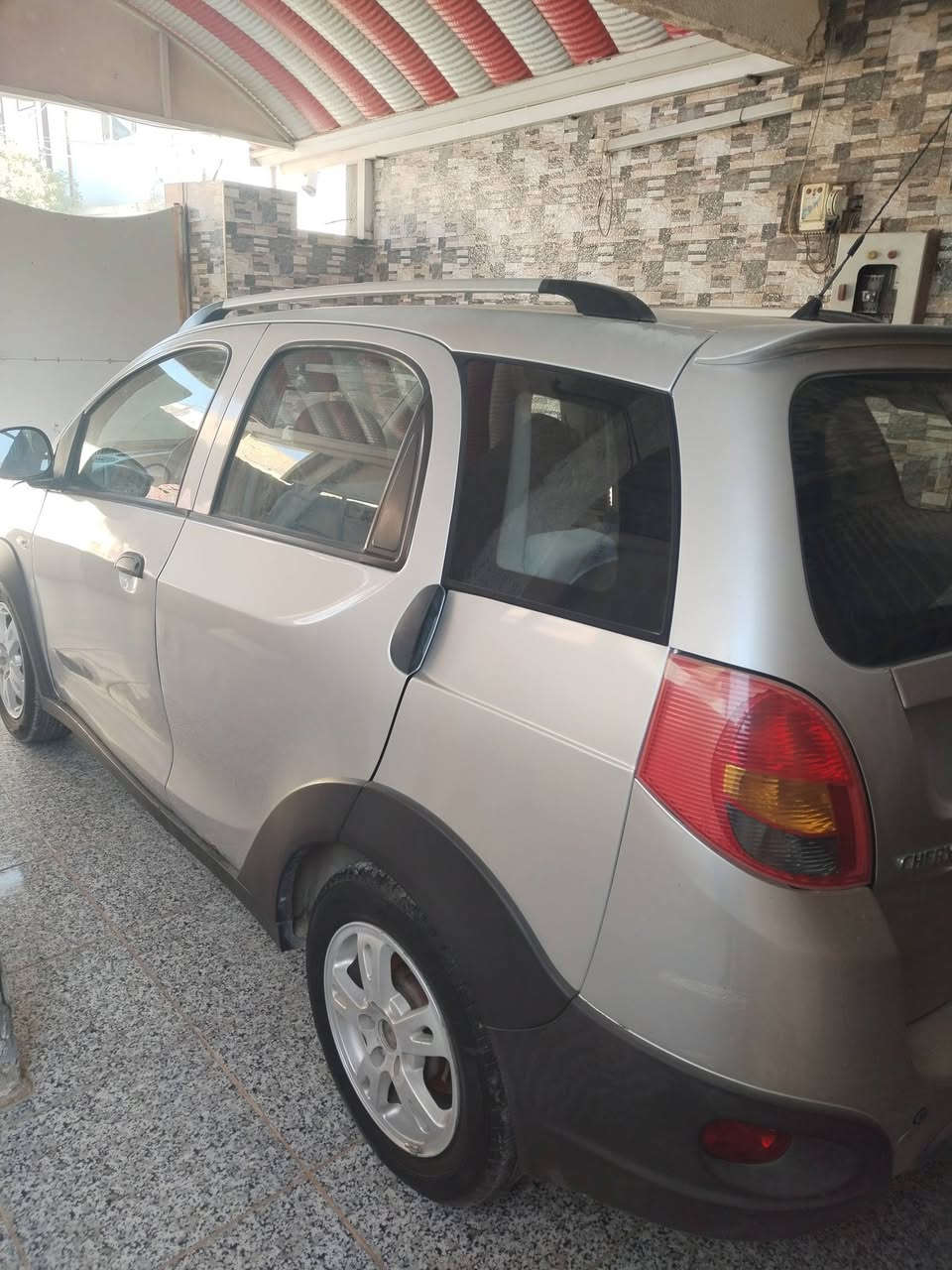 السلام عليكم
للبيع شيري اكس ون موديل 2014 رقم بغداد بيها صبغ باب السائق فقط كير محرك مكفول تبريد شغال تخم تاير بيها جراد بنيد وقمارة سعرها قفل قفل ٤٥ مكانها بالديوانية الاتصال على الرقم ***********
