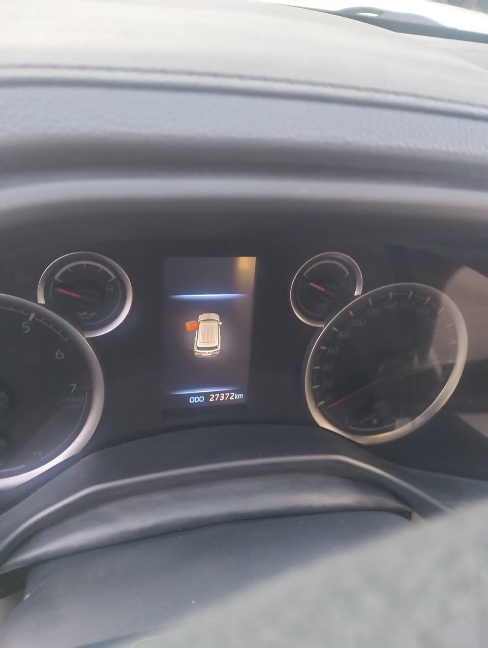 السلام عليكم لاندكروز موديل 2024سازاصلي ماشيه 27مكفوله كفاله عامه سياره نظيفه جديده جدااللاستفسارالاتصال على هذاالرقم ***********
