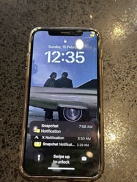 آيفون X ٢٥٦ • بطارية ٧٠ • سيدية