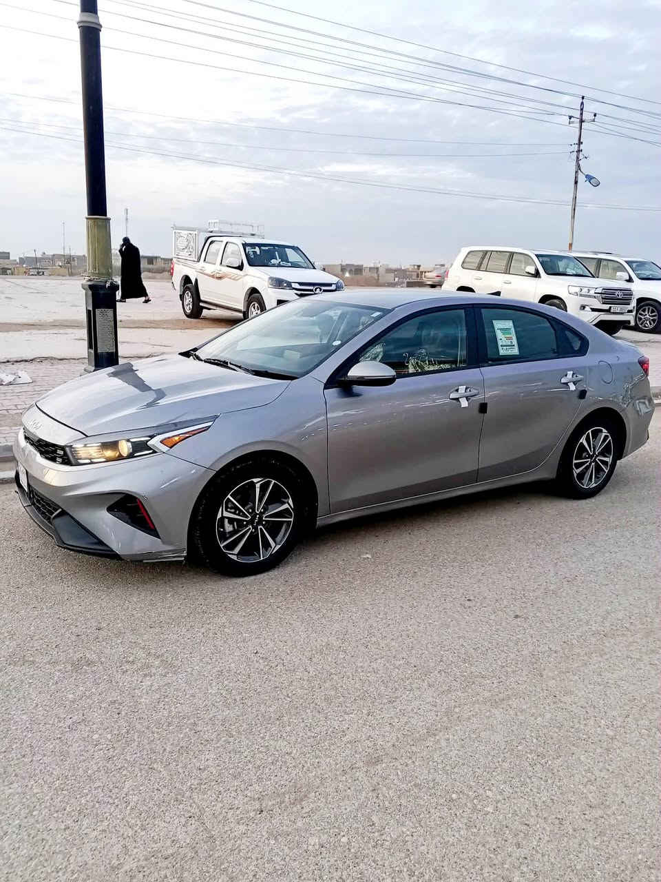 كيا فورتي 2024 للبيع
لون (رصاصي طوخ)
دخول جديد - تحويل فوري
 المواصفات :
• مكينة 2000 سي سي
• (Traction Control) مانع انزلاق
• نظام ثبات إلكتروني (ESC)
• مانع انغلاق الفرامل ABS 
• توازن الفرامل إلكتروني (EBD)
• كاميرا خلفية
• شاشة وسطية
• تحكم بالمقود
* الضرر موضح بالصور
• بدون دواخل
صور الحادث مرفقة للوضوح
السعر: 152 بيهه مجال 
عنوانها بالكوت 
 للاستفسار ***********
