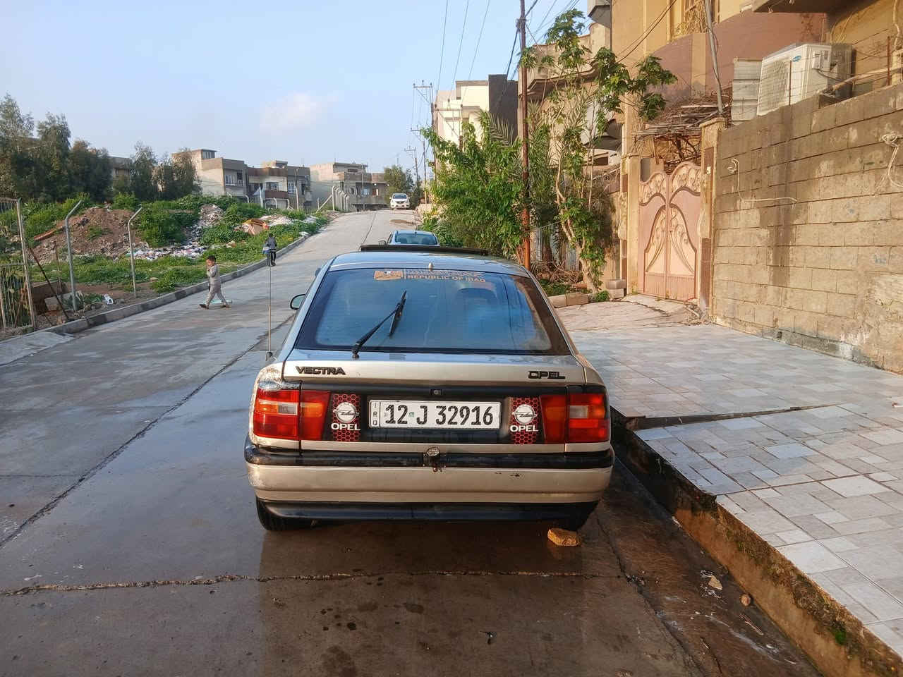 السلام عليكم فكترة موديل١٩٩٢ رقم دولي بأسمي شرط التحويل مصبوغة عام جمالية محرك ١٦ مال كصة تايرات جدد سيارة جديدة ما تصرف عليها كلشي قفل مركزي جامات كهربائي سيارة حيل حلوى مكان السيارة موصل حي الوحدة
السعر ٣٨ قفل
رقم ***********
