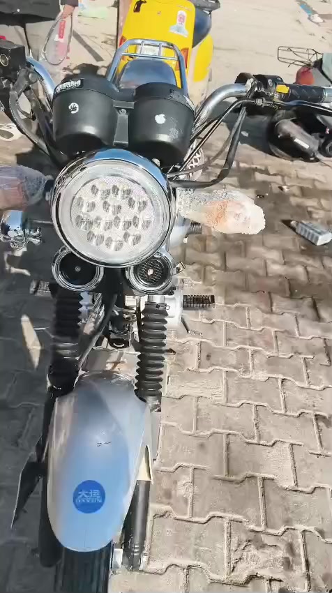 السلام عليكم دراجة دايوان عضم موديل 22 مكفولة أوراق أصولي مكاني كربلاء المقدسة حي التحدي سعره 1,450 وبيه مجال للشراي 
***********
***********
