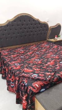 خياطة وبيع اقمشه حسب الطلب يؤجد تؤصيل حجز واتساب 07738220917
