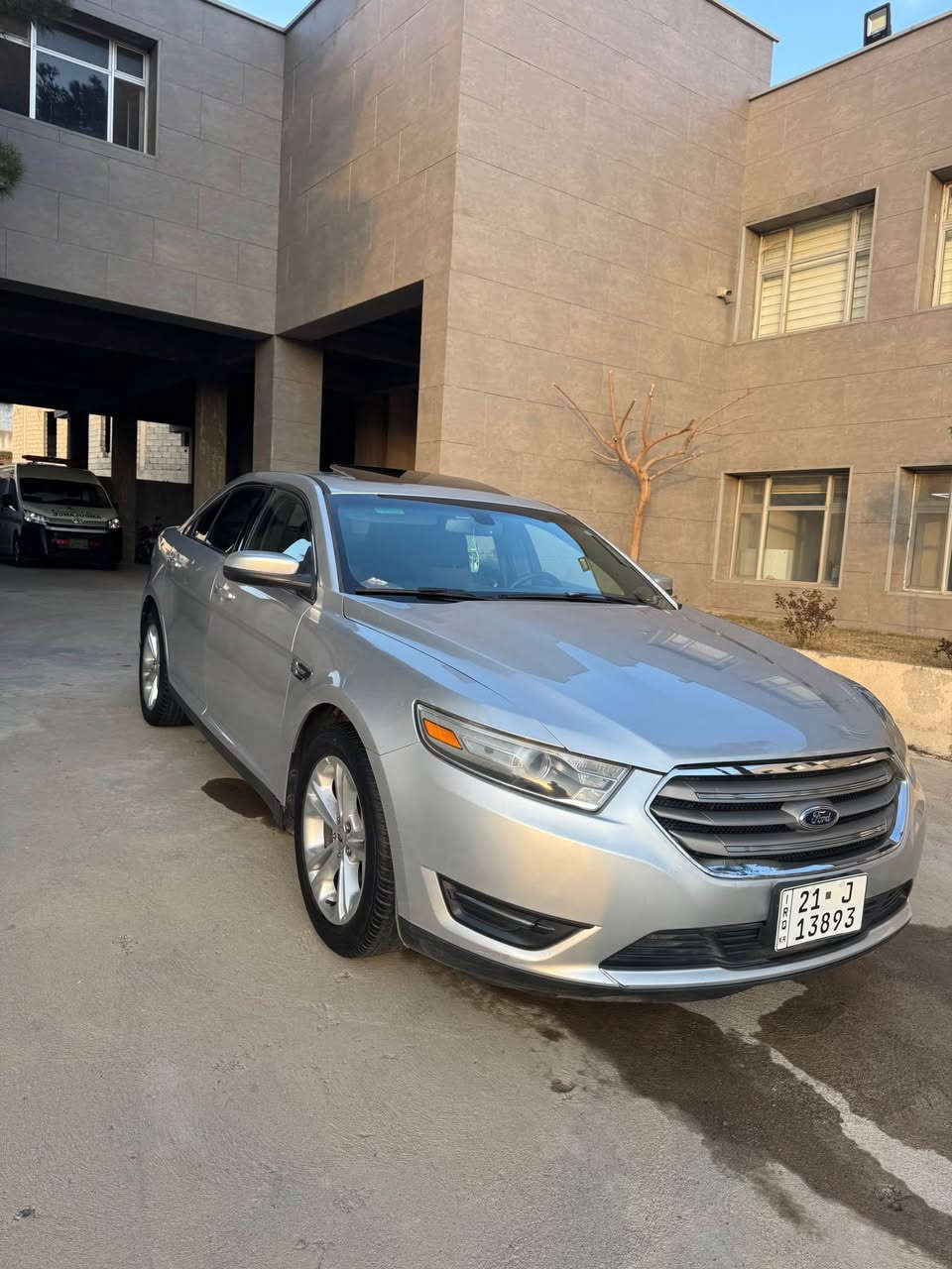 Niva فۆرد تۆریس sel2013
فول فول ماسفات 
بێ بۆیاخ سفرە نا ساردی نا هیچ 
سەیارەکە لە شەریکەوە دوو دەستی کردوە 
٩٩ هەزار رۆشتەوە
هەموو گیانی بە شەرت گێر و مەکینە بە شەرەت مەکینەی بەس بۆ واتەر پرمپ  کراتەوە هەموو گیانی بە شەرەت
سنەوی ٢٠٣١ تازایە هەزەی تازەیە بە ناوی خۆمەوەیە 
118$
*********** السليمانية, العراق
