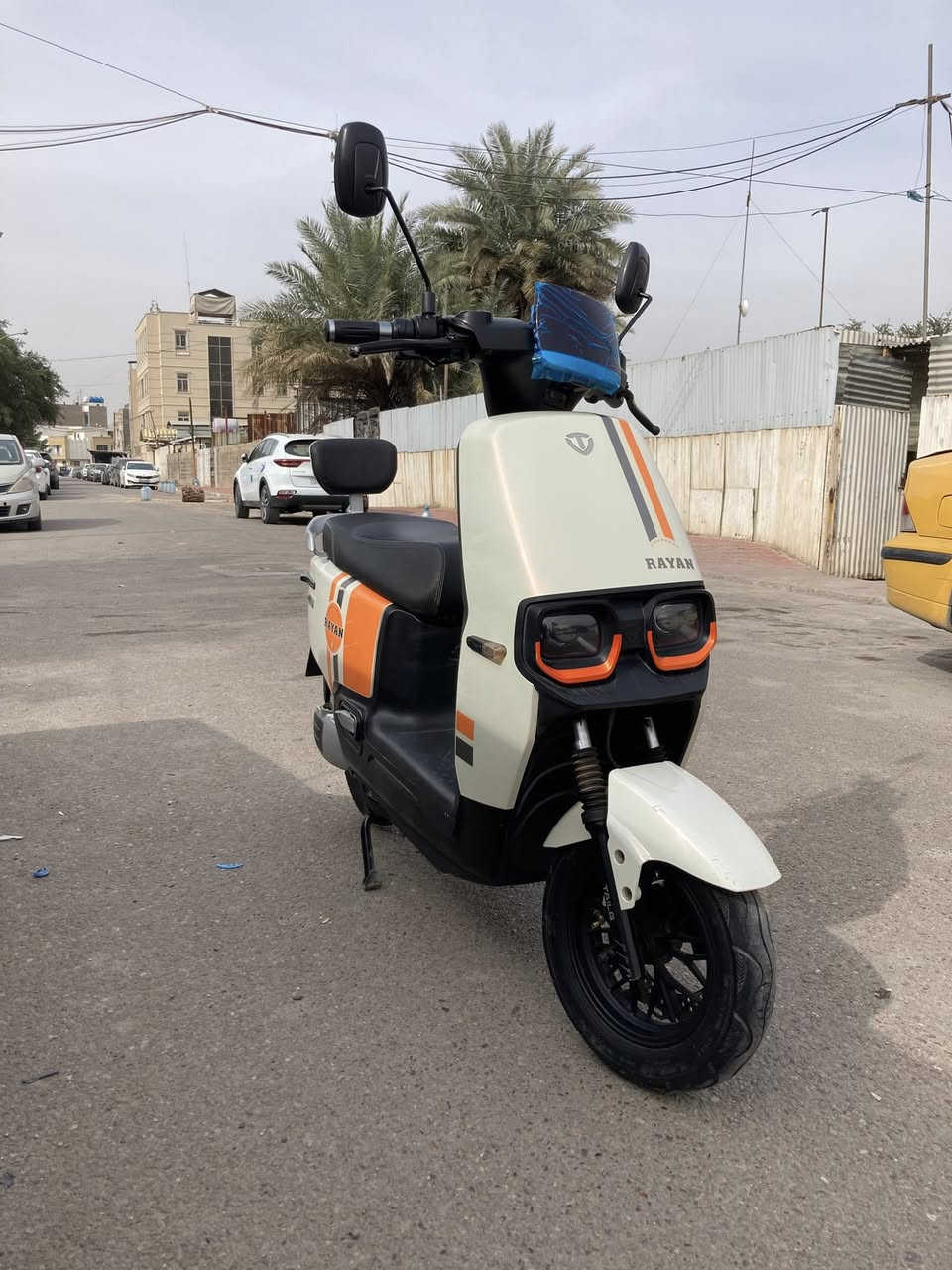 السلام عليكم دراجه شحن للبيع الريان ام عيون دراجه حلوه و نظيفه خير من الله شوفت عينكم دراجه حلووو استعمال اقل الشهرين ال دراجه خير من الله بطاريات سته كبارررر بيها نظام بارك الدراجه معروفه الريان ام عيون يعني معروفه شكد قويه 
سعرها 750 و بيها مجال 
مكاني قرب منتزه الزوراء 
للاستفسار *********** غير متواجد  ع الفيس
