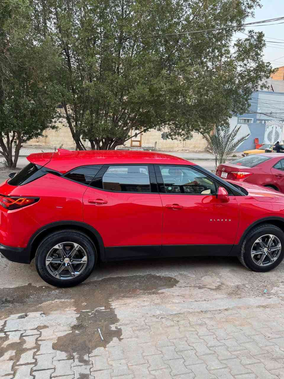 بليزر مديل 2023 
سياره جديده 
2000 تيربو 
اربعه سلندر 
حادثه قطعه وحده فقط لبنيد 
رقم اربيل 
تخم تاير جديد 
تبريد قطعتين
لايت زنون
مكاني النجف 
سعره 225 وبي مجال
*********** النجف, العراق
