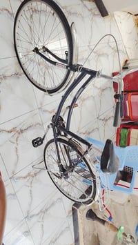 بيسكل • موزه ٧٥ • خدوش بسيطة