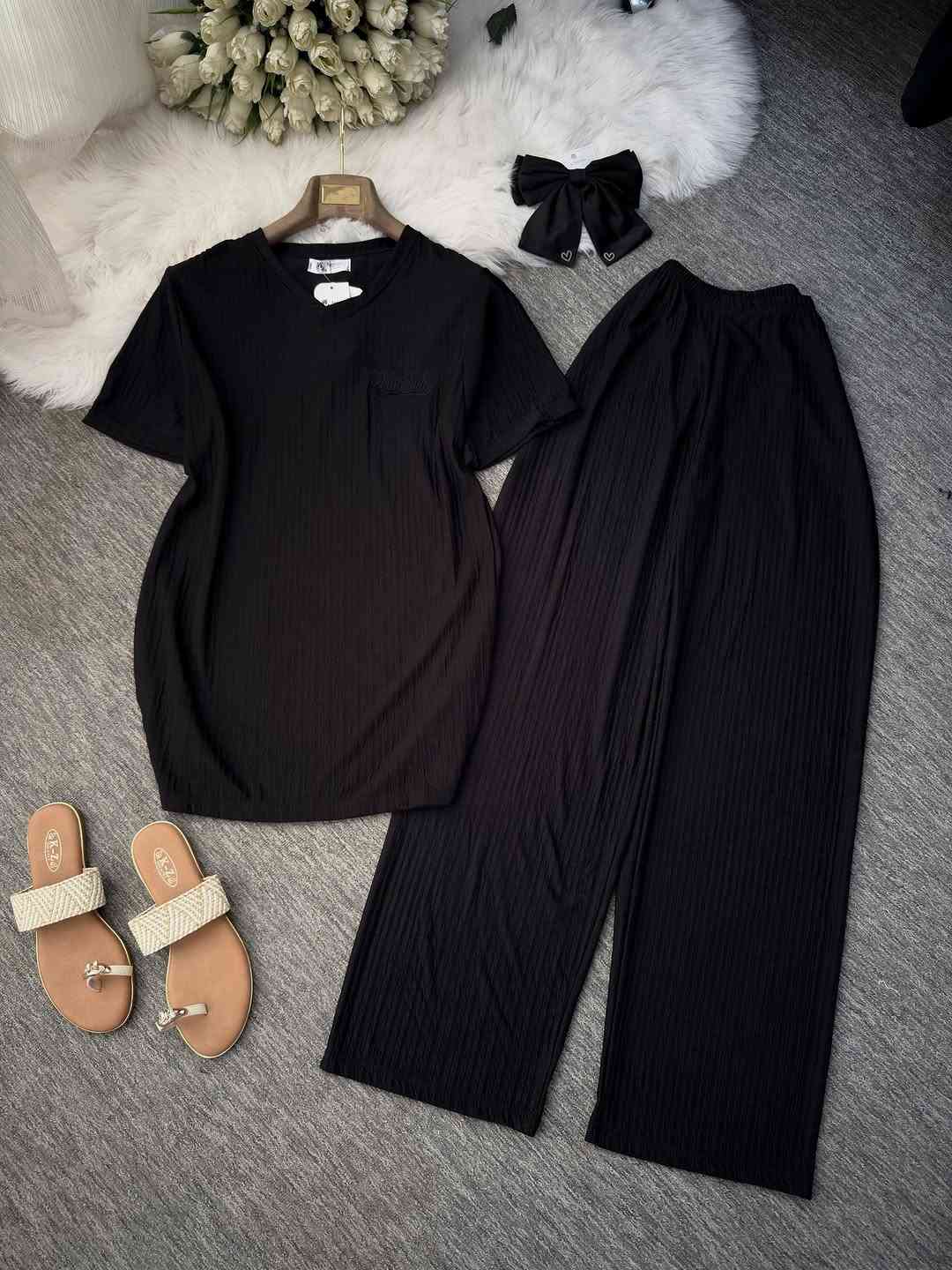 ⁨	تراك اسود 🖤
السعر 6
القياسات فري  38-40-42-44
للحجز 
  ***********  *********** *********** 

#ازياء_كتكوتة  #fashion  #البصرة #بغداد #العراق  ايران سوريه السعوديه الامارا ت love البحرين فلسطين الاردن ليبيا fashion المغرب مصر الجزائر الكويت عمان السودان explorer اليمن فاشن⁩
