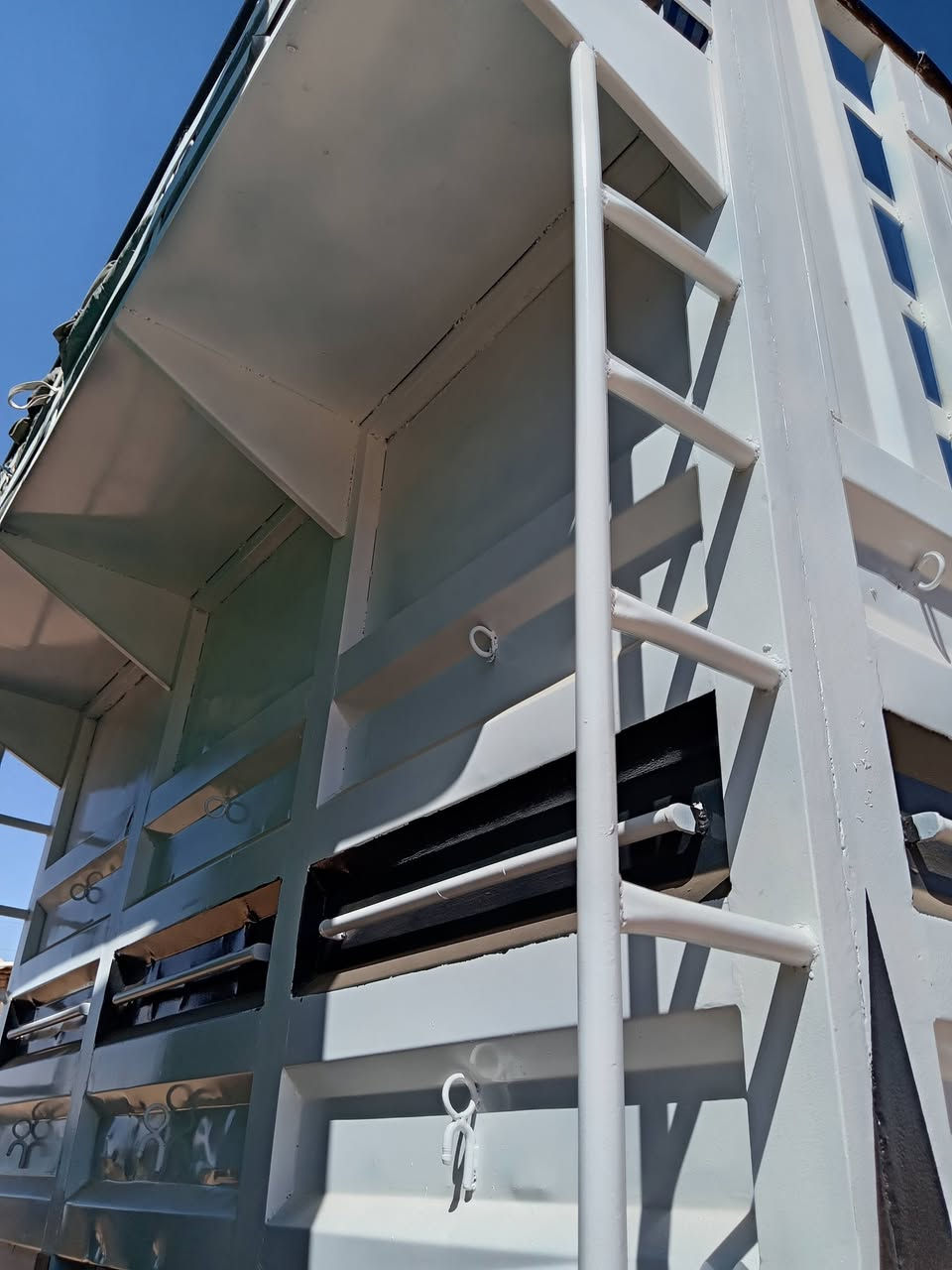 الاستفسار على هاذه رقم ***********
