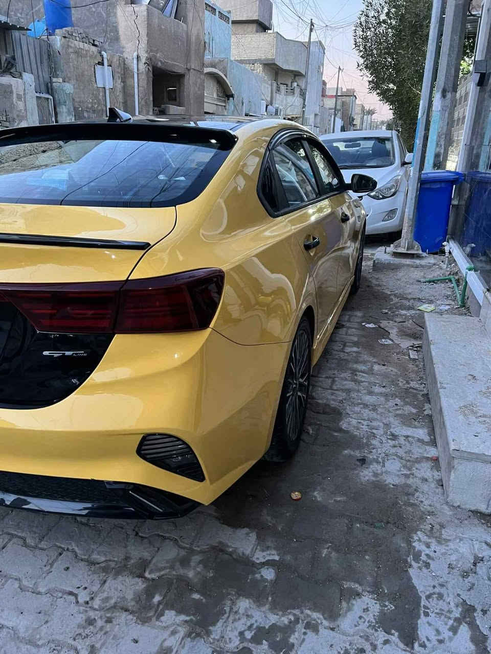 السلام عليكم فورتي 2023 تكسي ماشيه 22ميل حادث موضح بلصور سياره فول جيتي لاين 1\1 مكان لحريه بغداد سياره جديده بمعنى الكلمه رقم هاتف ***********السعر 168بيه مجال
