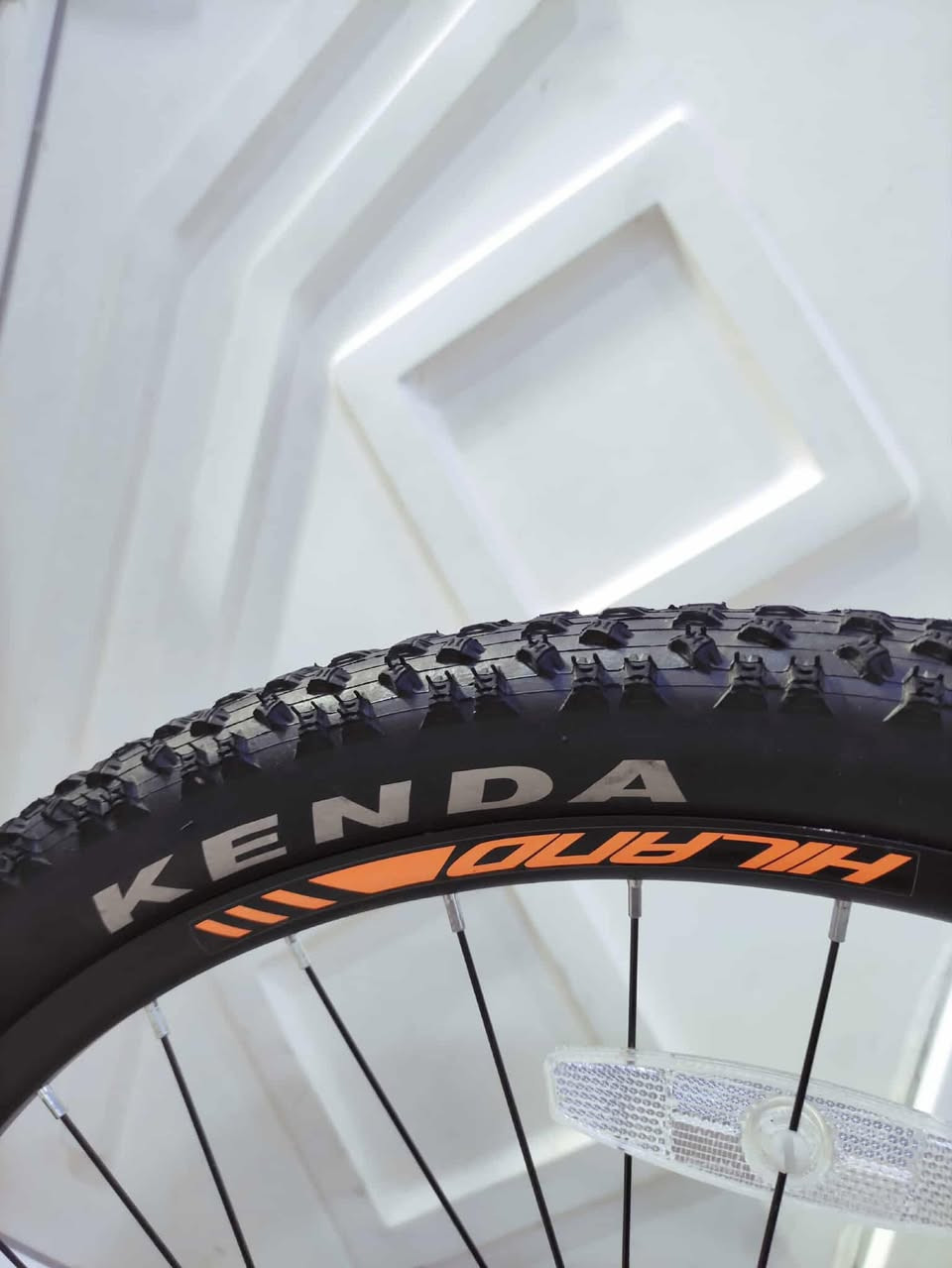 السلام عليكم …. للبيع اصلي امريكي كلة ع البلاد السعر / 275،000  دينار
 
***********  
￼
