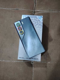 تكنو كامون 40 برو g5 90 فريم الجهاز راقي ماخذه ب450 وكع مني وبدلت شاشت...