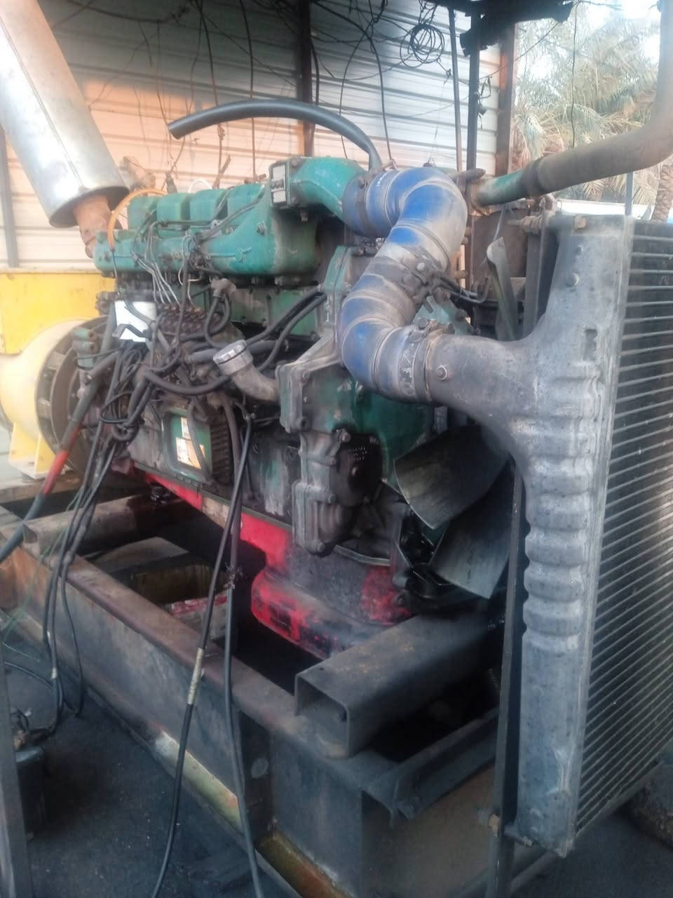 السلام عليكم عندي فالفو للبيع اف 16 راس توليد 450 مكاني بابل سعر 90 وعندي محرك كايم هم للبيع ***********
