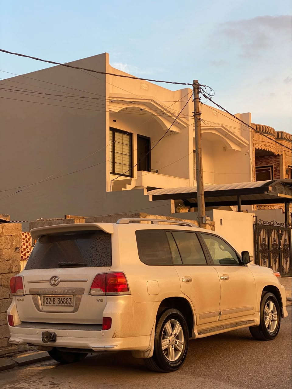 تويتات لاندكروزر مودیل2013بریمی دەرجەیک 6پیستون GXR فول فولە 8ئیرباک کیروو مەکینەی نەکراوەتەوە بەناوی خومەوە تاوەکوو 2028نویە لەهەمووو قەلبی یەک بستی بویاخ هەیە و دوو شوینئ ساردی بجوکە ماوەی روشتنەکەئ 200هەزارئ حەقیقەیە سیارەکە هی محرزو شت نیە هی بین دەستی خومە شوینم ناحیەئ رزکاری ر قم موبايل 📲 *********** أربيل, العراق
