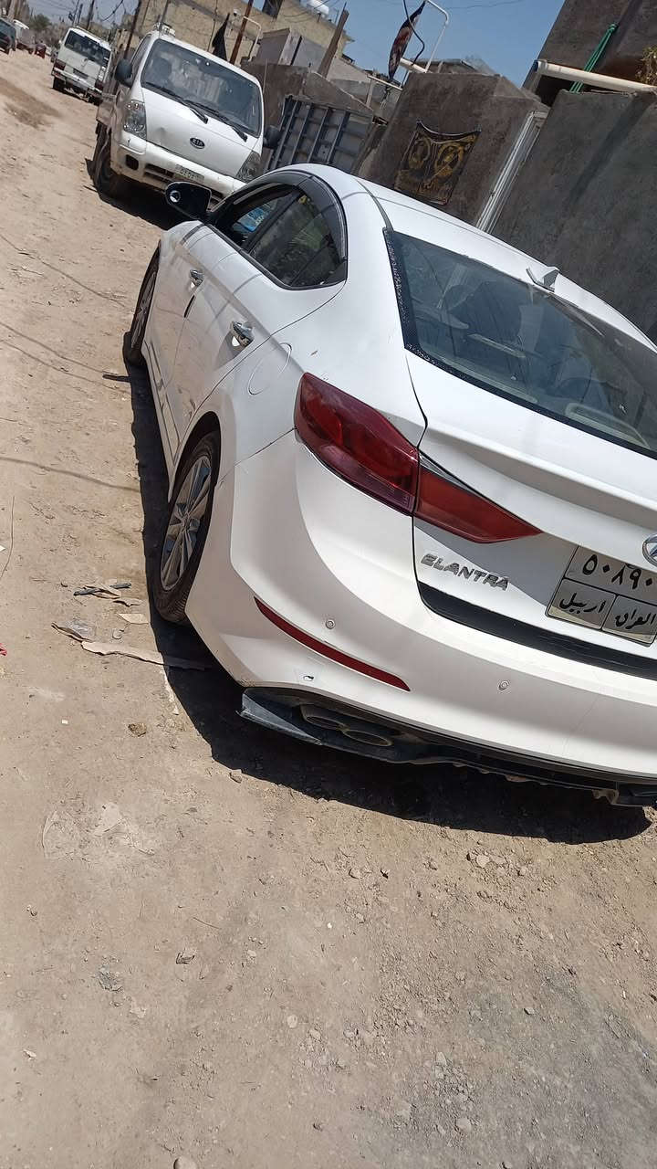النترا موديل ٢٠١٨ رقم اربيلي قديم للبيع تبريد ثلج صدر غير جيد تخم تايرات جديد بسعر ١١٥ ورقة الاتصال على الرقم ***********
