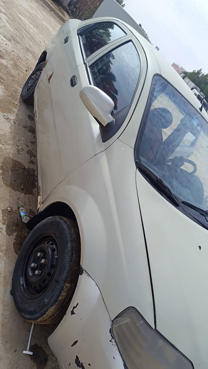 للبيع افيو 2006 اوتوماتيك مكينة وگير مابيهن شي سنوية مجددة رقم انگليزي السيارة بأسمي السعر 37  مكاني كوفة ***********
