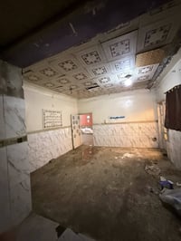 بيت مساحه 150 متر غرفه نوم واستبقال ومطبخ وكراج ابو دشير شارع الضغط با...