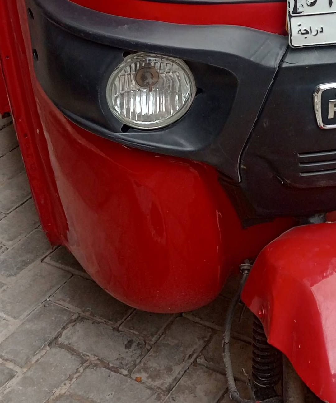 سلام عليكم تكتك 22شهر 8 رقم وسنويه بيه لغد مصبوغ وبيه بص الباب 3اصابع ومعمره خياسات كامله كهربائيات تخم تاير جديد سعر ٨وبيه مجال مكاني مدينه الصدر ***********
