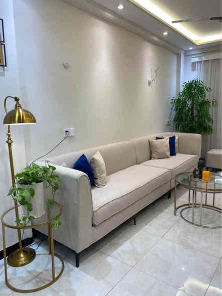 تخم للبيع 

10 مقاعد بحالة ممتازه 

منفصل على شكل 4 قطع وكراسي قابله للانفصال 

السعر 450 الف وبي مجال

المكان النجف / حي المهندسين 

للاستفسار 

*********** النجف
