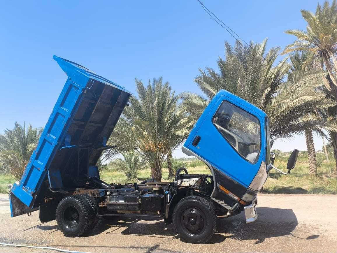 السلام عليكم
كنتر للبيع مديل 2002اصل قمبوره
لرقم مكفوله كفاله عامه
الرقم الماني كربلاء باسمي مداور ثاني يوم 
للستفسار على الرقم ***********
