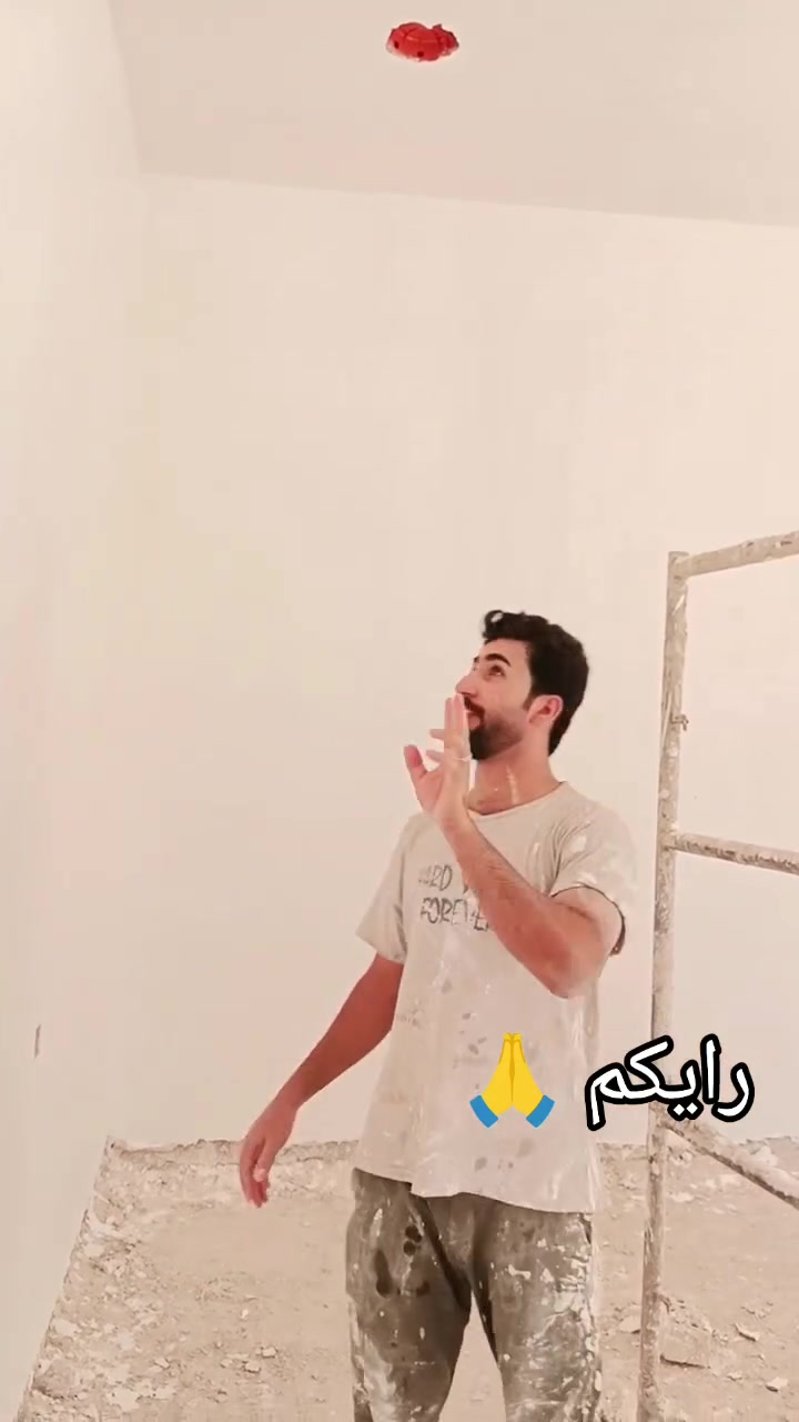 السلام عليكم 
لباخ ومبيضجي كادر متفرغ جص وبياض 
***********
