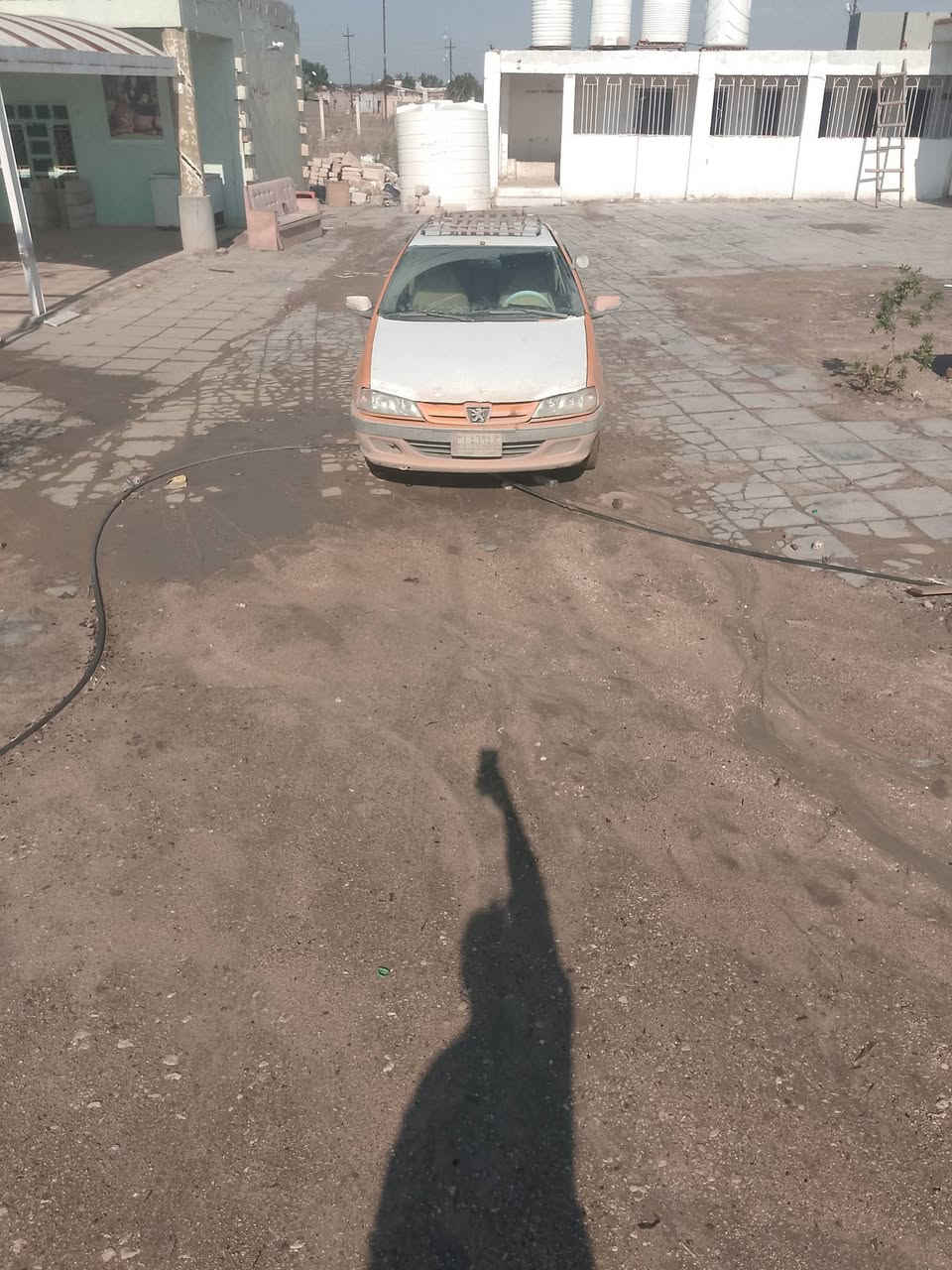 سلام عليكم من رخصت صاحب الكروب 
بيجو بارص موديل 2012
سياره مصبوغه 2018 
تبريد ثلج ثلج 🥶🥶🫆 
حداديه 80%
تايرات جدد 🪬 
كباات شوفر وغراضه وياه كلشي ما ينزل سله همات
سياره سنويه لل 2026
عليه هيئه وغرامات وراعيه بل بصره 
وكل شي يطيح من سعره وانه خادم  
سعر 28 وبيه مجال مكان ناصريه ***********
سيد عباس
