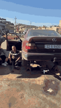 عيوني الغوالي حبايب كلبي (خدمات السعيدي ابو عبدالله الحداد) 
العنوان/شارع الشيخ عمر شارع الثالث قرب مطعم عباس خالو
الهاتف/***********🩷
