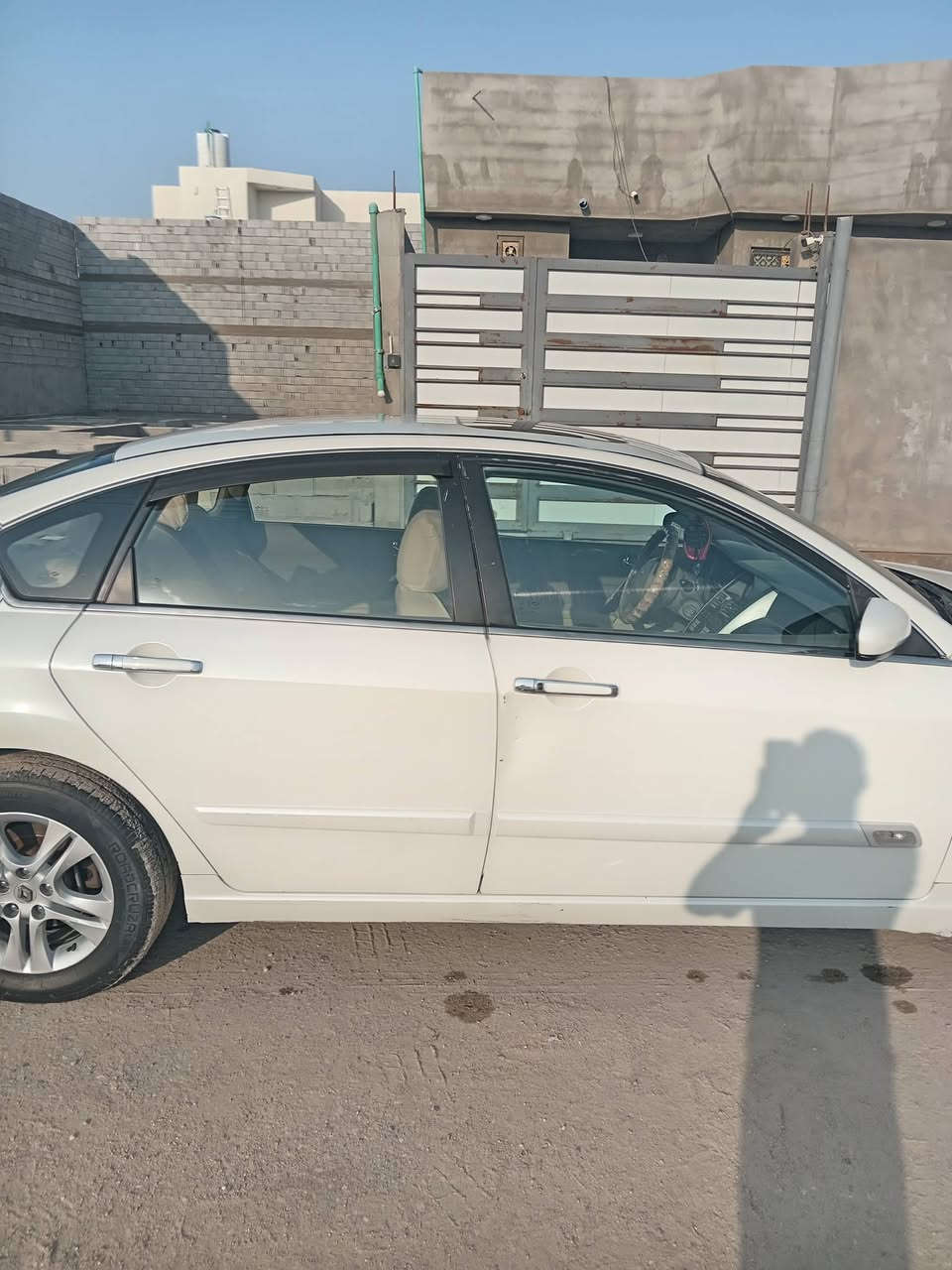 رينو سافران 6 سلندر موديل 2009 سياره بيه بس بنيد مرشوش اثر جراد سياره فول مواصفات سعره ٨٨ 
***********
