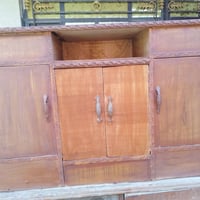 يا الله السلام عليكم بوفيه طول متر ونص ارتفاع متر و10 نزال 60 ب 40الف ...