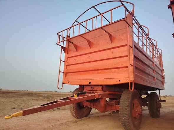 سلام عليكم عرباين بلاديات للبيع الطول 4 ونص المكان الديوانية ***********
