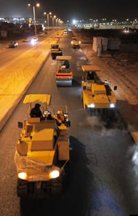 خلف المدينة الرياضية • نصف قطعة ١٠٠م • سكني وتجاري