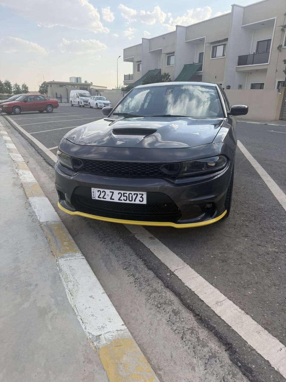 سيارة فخمة تجمع بين القوة والأداء الرياضي 

✅ فوول مواصفات عدا رادار امامي وفتحة 

✅ محرك 5700 HEMI

✅  (نظيفة جداً)

✅  قطعتين صبغ واحدة بلادي

✅ داخل  كنتاره

✅ ماشي 62km/

💥 السيارة جاهزه ع اخر حبة ادامه كامل 

رقم اربيل جديد باسمي هزة جديدة 

📍 الموقع: [اربيل  ] سعرها 255 ورقه 

📞 للتواصل: [***********]
