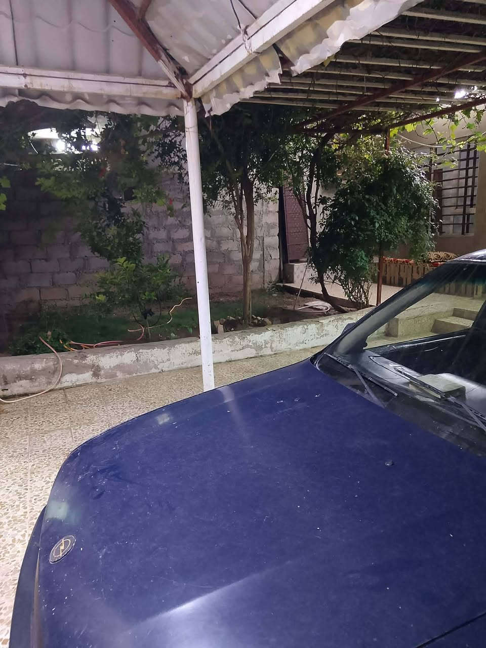 سلام عليكم بيت البيع غرفتين وستقبال ومنور هور كراج حديقا الموقع حاوي الكنيسه المسحا 180السعر خاص ***********
