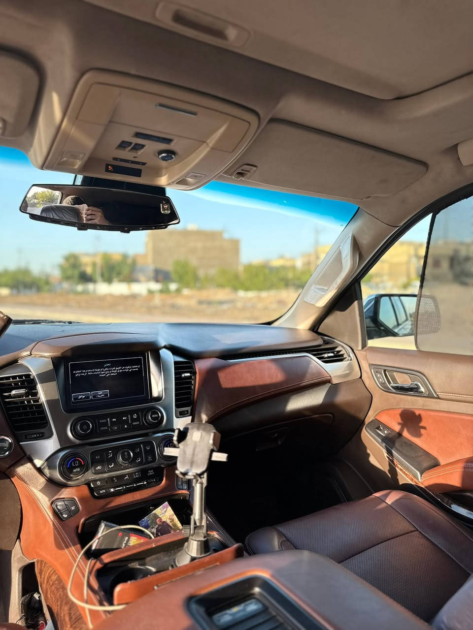 للبيع تاهو LTZ أمريكي🇺🇸
المواصفات:  
• فتحة سقف  
• صندوق كهرباء  
•  مرايا كهرباء  
• مرايا شفط  
• كشنات جلد أصلية  
• تدفئة وتبريد للمقاعد الأمامية  
• تدفئة للمقاعد الخلفية  
• ميموري للسائق  
• خزن بالكشن الأمامي  
• تشغيل بصمة وستارت  
• كامرة خلفية + حساسات  
• شاشات ونظام صوت ممتاز  
المحرك والكير بشرط 
تبديل باب +جملغ وبنيد صبغ فقط
موديل 2016
💰 السعر:  خاص  
📞 الرقم:***********

للمهتمين مراسلة خاص أو اتصال

