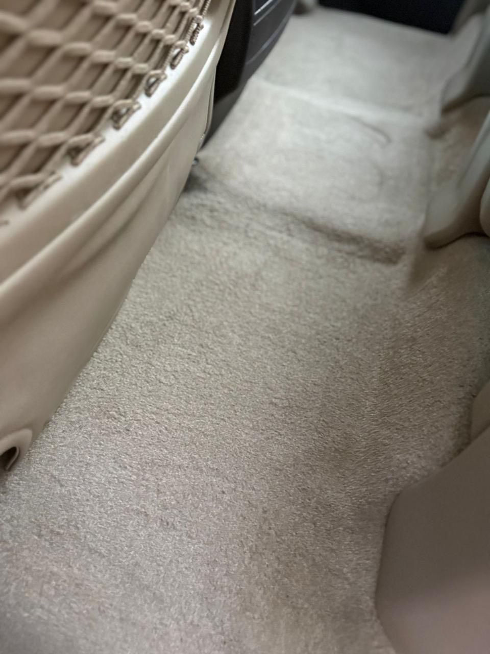 انظــف واجد لاندگــروز 2011 ستـينـيه بموديلها 

ماشيه 30 وضع الشركه البصمه الثانيه ممشغل بيه كتلوكات كبات كاعيات كله مامستخدم شرط زيرو وضع الشركه كفاله حتى من الشخط والرصعه لليدور جديد وماكو اختها بشارع 
السعر 407$ قفل 🔐 مكاني بابل - الشوملي 
السياره بسمي شخصيا هزه وفحص جديد تحويل او وكاله حاضر
للاستفسار *********** او ***********
