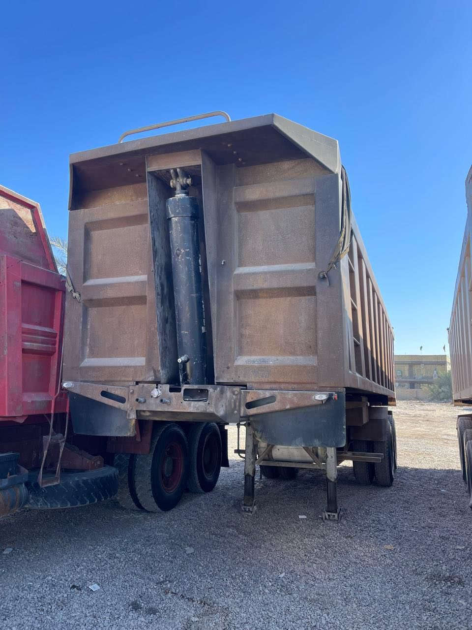 سلام عليكم عربانة لبيع شاصي ١٦ مجموعة براد١٦ تخم تاير جديد عربانة سعر ١٧٠ رقم ***********
