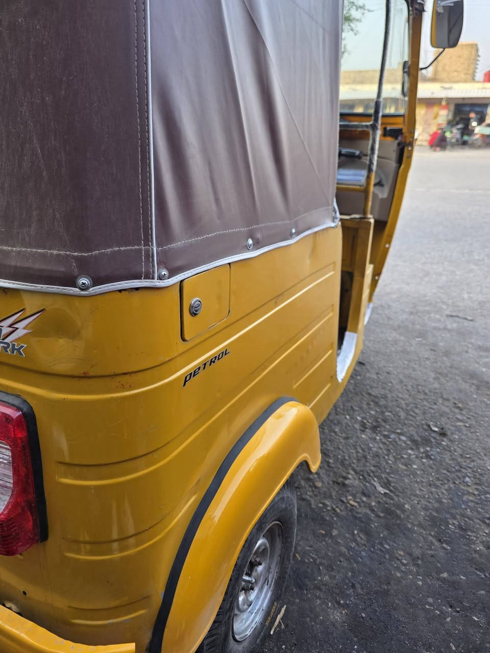 تكتك 19شهر 12اوراق اوراق وكيله شاكر ابو المجر كشرته كفاله ومكينه امدل بوشه وبسمت مكاني اعماره المجر الكبير ***********
