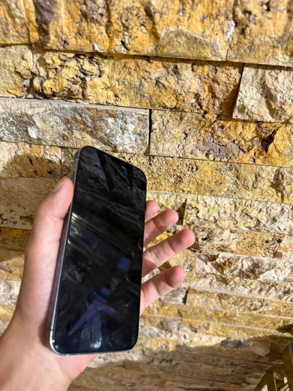 حبايب ايفون 14 برو ماكس
مبدل بطاريه وشاشه اصليات
للبيع او مراوس ب 13 برو ماكس بلادي
***********
