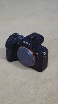 سوني A7III • شتر 20k • قابل للتفاوض