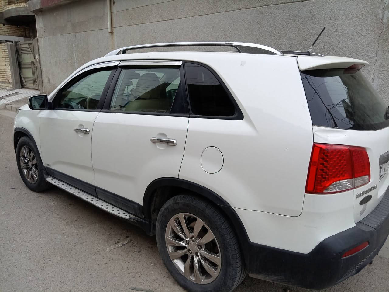 السلام عليكم
سورنتو 2011 محرك 6 ستندر رقم بغداد بسمي أمريكي فول مواصفات حادث بجم بيه اربع قطع صبغ السعر 142 وبيه مجال

لاستفسار لاتصال
***********
***********
