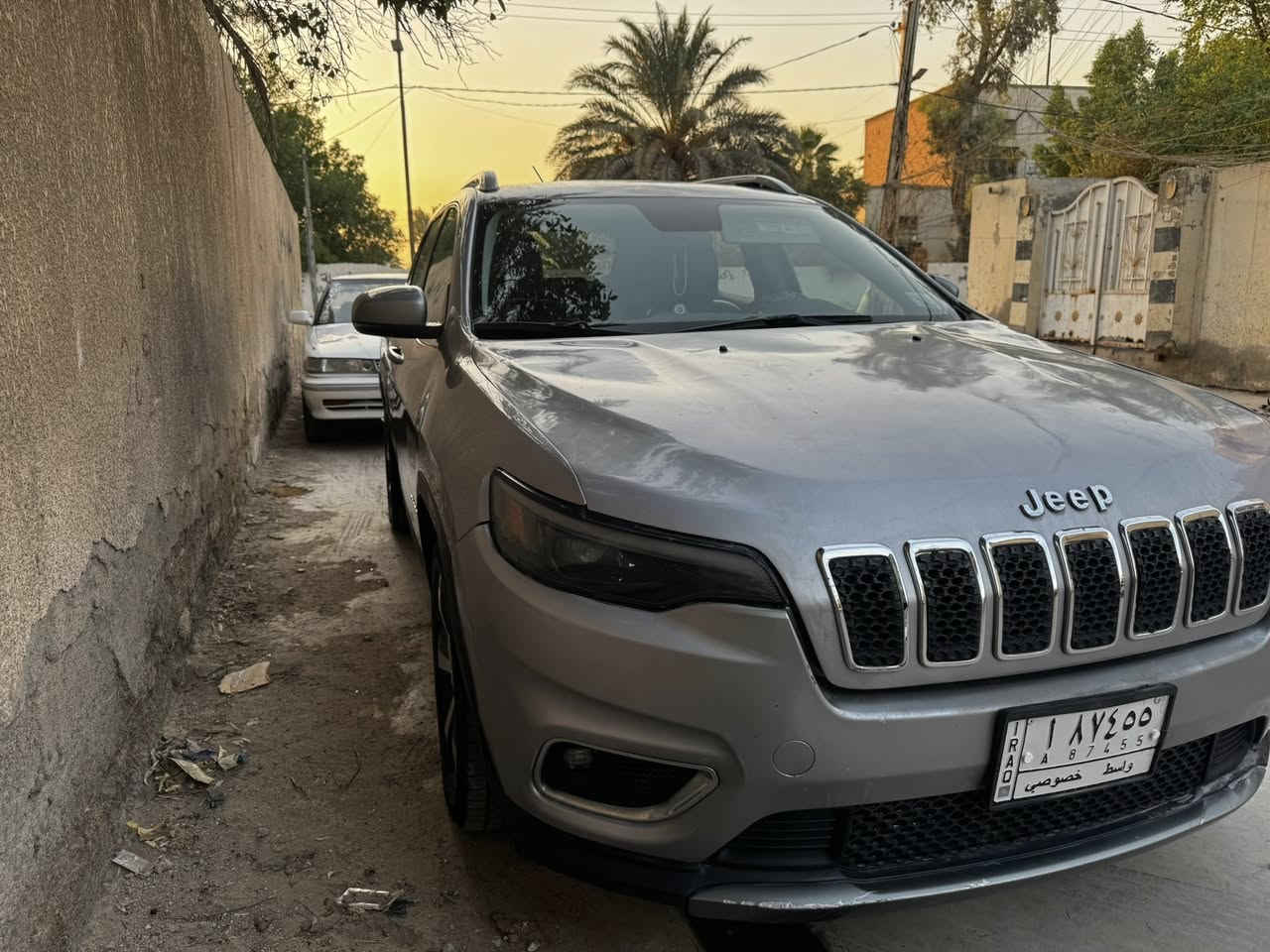 جيب بزون 2019 ماشيه 39ميل بصمه تشغيل عن بعد رادارات بلمري حساسات خلفيه تحكمات ستيرن  تبريد قطعتين السياره  حادثها موجود بلمنشور واكو سونار لمتدد بس فتحه مابيها 
السعر على الخاص ❤️


**إذا كنت صاحب هذا الإعلان وتريد حذفه لأي سبب، رجاءا أرسل رسالة إلى الدعم الفني**