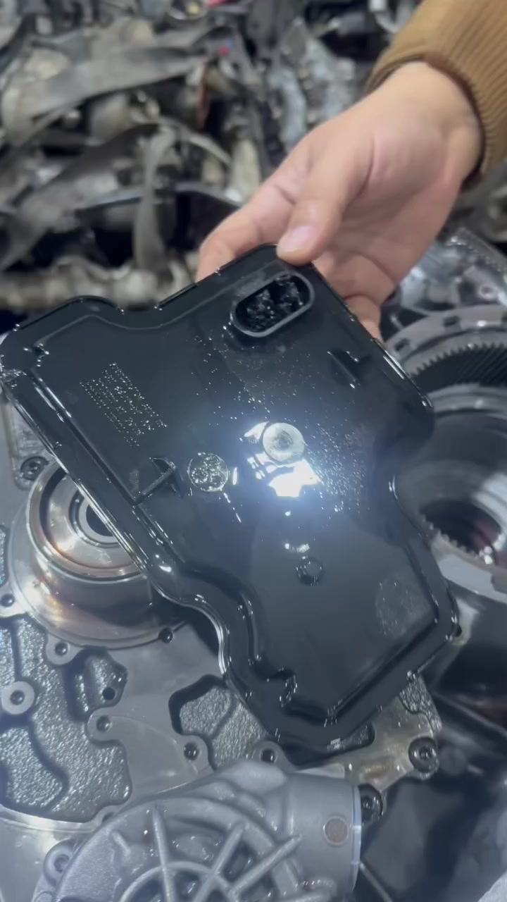 سلام عليكم ارجع واكول التشخيص الصحيح ٩٠٪؜ من الشغل طبعاً سيارة اخونا بحر جانت تعاني من مشكلة الي هيه صوندة الضغط مال الكير طك دامن عنده وطبعاً مبدل اكثر من صوندة ومبدل راديتر وهايدروليك اجتنا السيارة تشخصت انسداد بل فلتر وشوفت عينكم الشغل العنوان بغداد مجاور مرور الرستمية ***********
